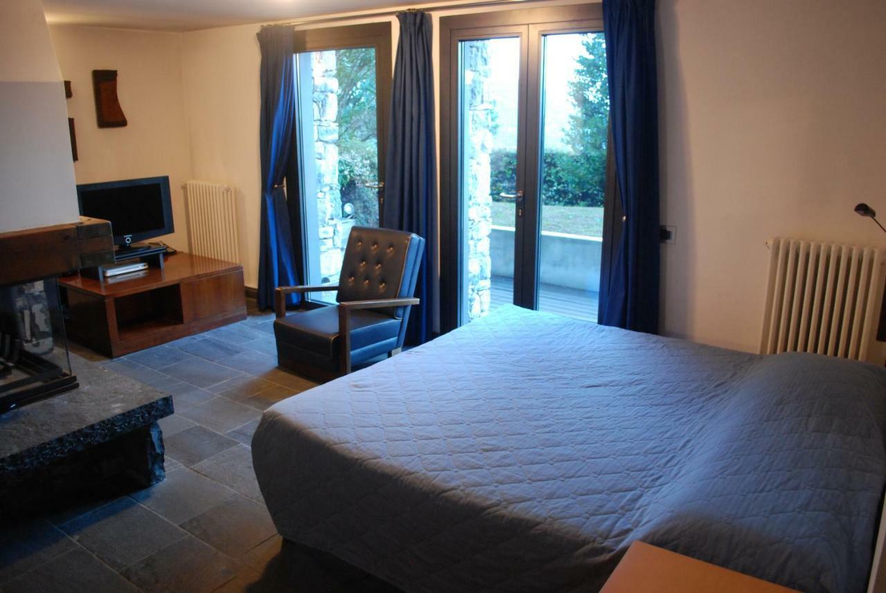 With Private Pool And Garden At Hills